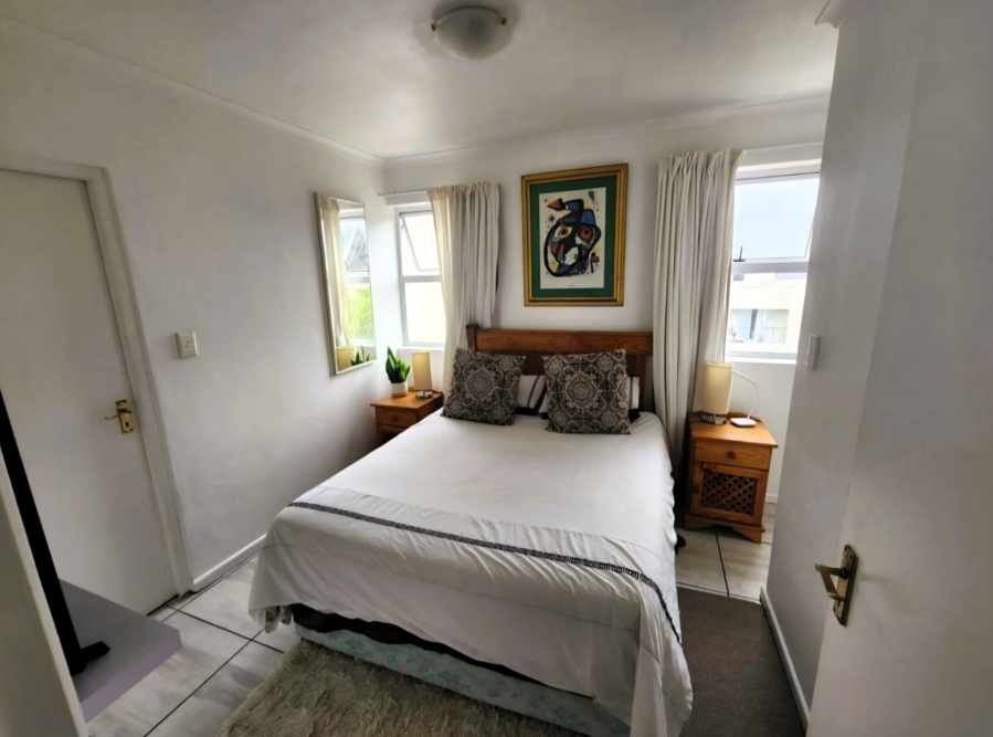 To Let 2 Bedroom Property for Rent in Whispering Pines Western Cape